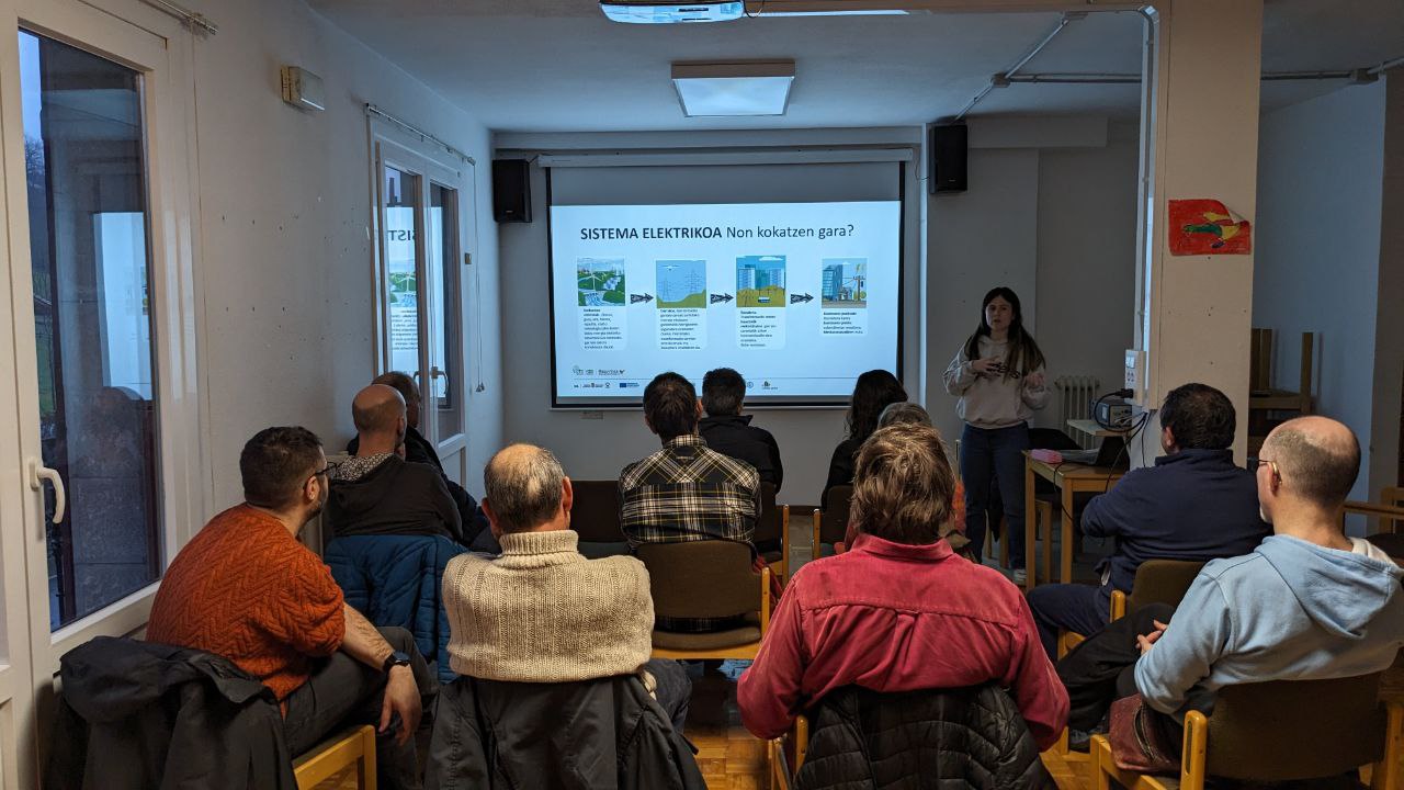 Argindar faktura ulertzeko tailerra egin dute Araitzen